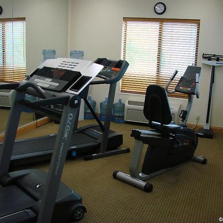 Holiday Inn Express Hotel & Suites Elkhart-South Exteriör bild